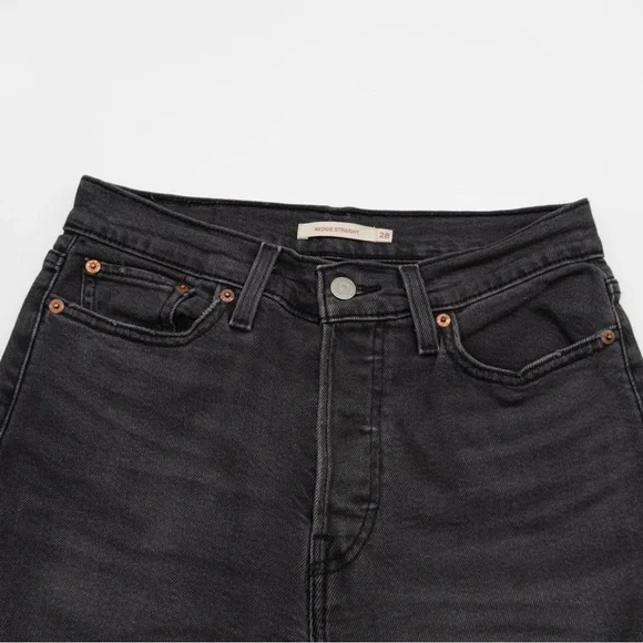 Levi's Women’s Slim Jeans in Charcoal Black - Picture 7 of 11